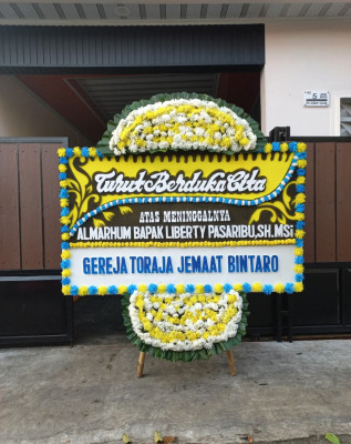 Papan Bunga Duka di Pangandaran